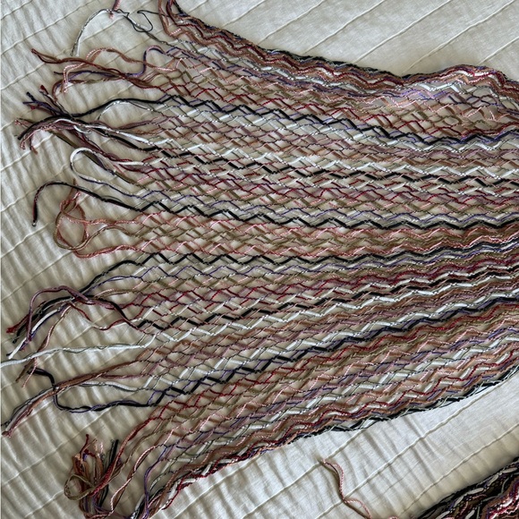 Multicolor Woven Scarf - Picture 5 of 6